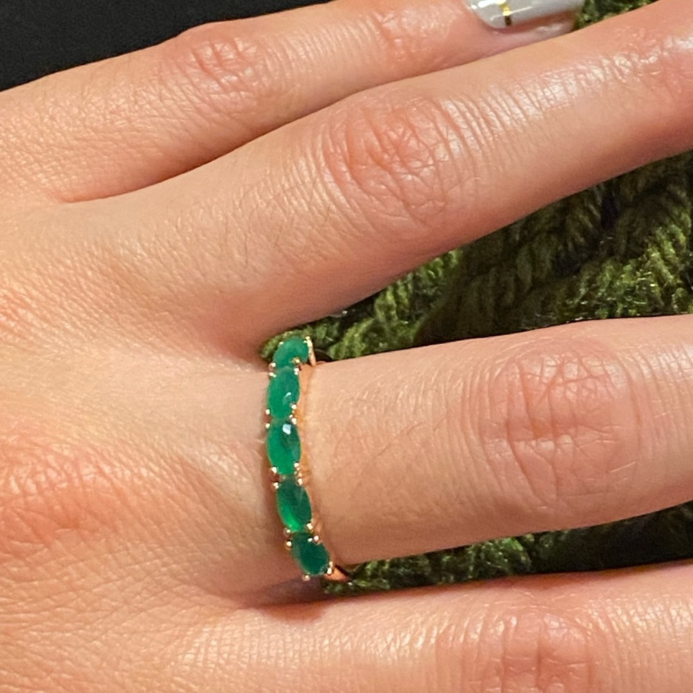 Genuine emerald band ring - Picture 2 of 5